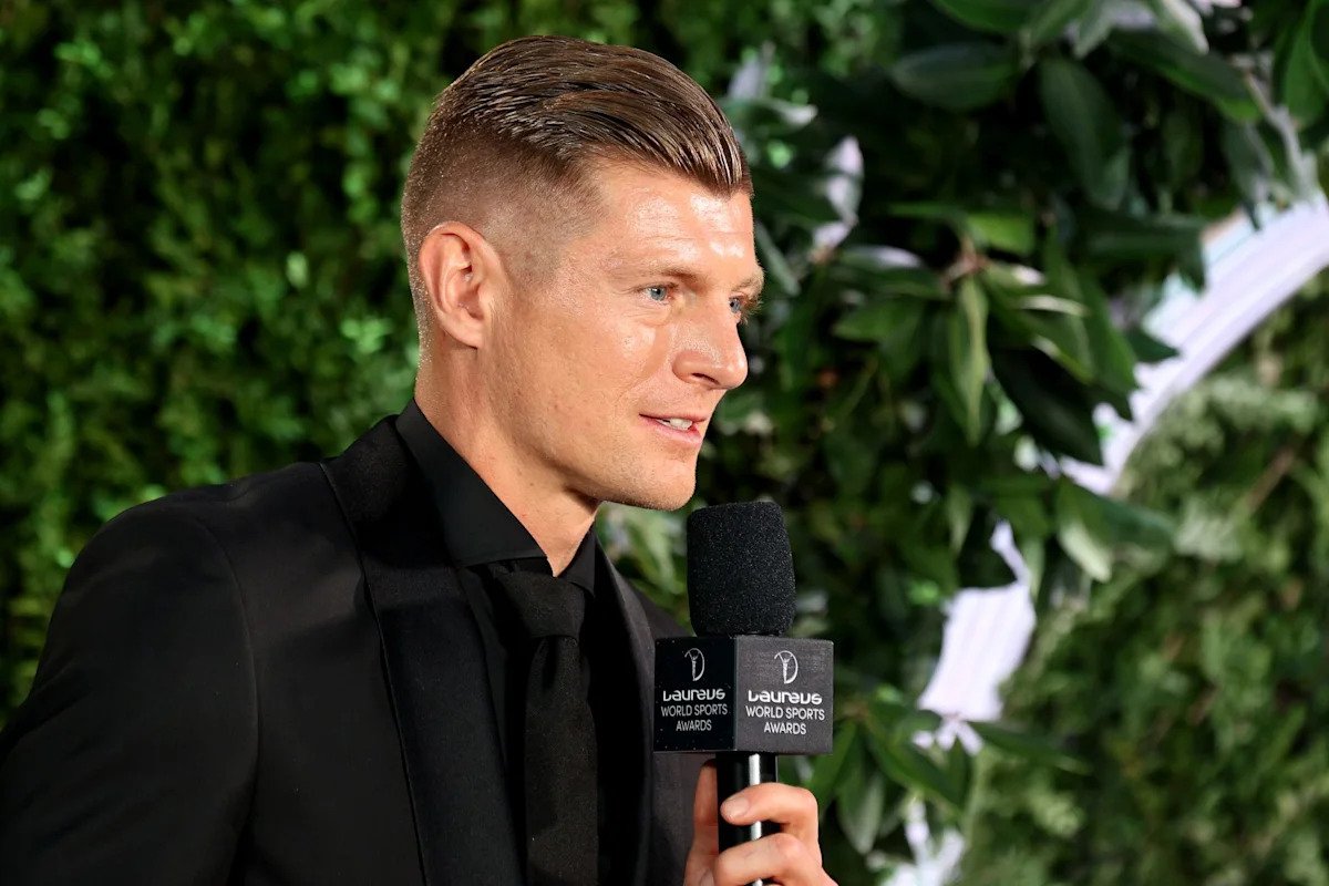 Toni Kroos Backs Khvicha Kvaratskhelia for Ballon d'Or Ahead of Kylian Mbappe