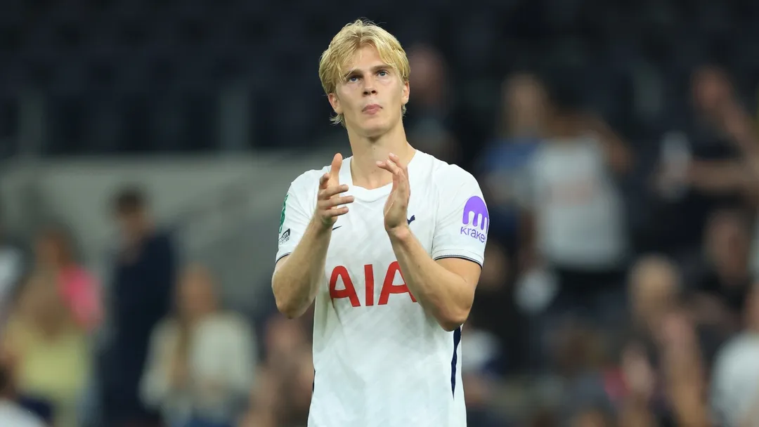 Bergvall Commits to Spurs, Declares Club is Building Something Great