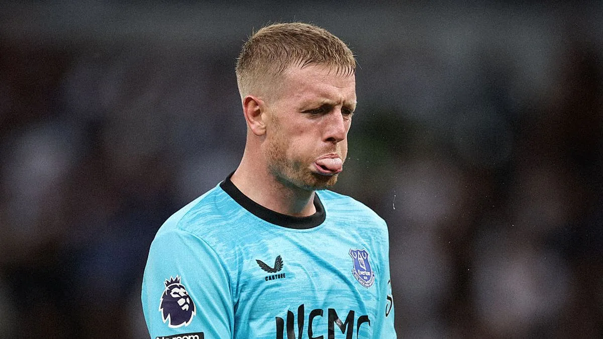 Jordan Pickford Reaches 100 Premier League Clean Sheets as Everton's Vital Anchor
