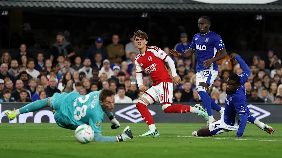 Mikel Arteta Hails 'Unbelievable' Max Dowman as 16-Year-Old Makes History in Arsenal's Victory