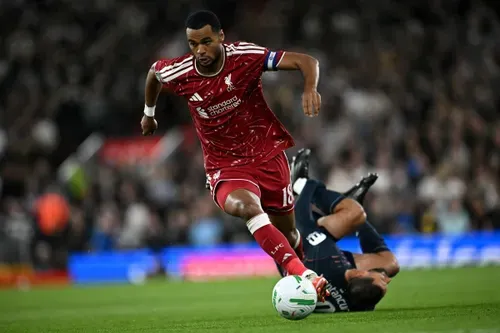 Liverpool Outclass Troubled Tottenham 3-1 in Rain-Swept League Cup Clash