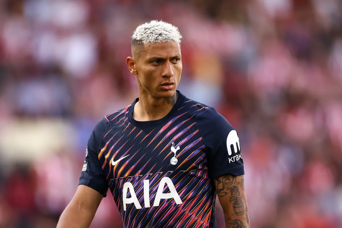Richarlison’s Tottenham Exit Stalls as De Zerbi Bars Him From Squad