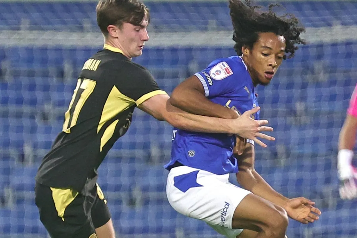 Chesterfield's Calculated Patience with Chelsea Prodigy Kiano Dyer