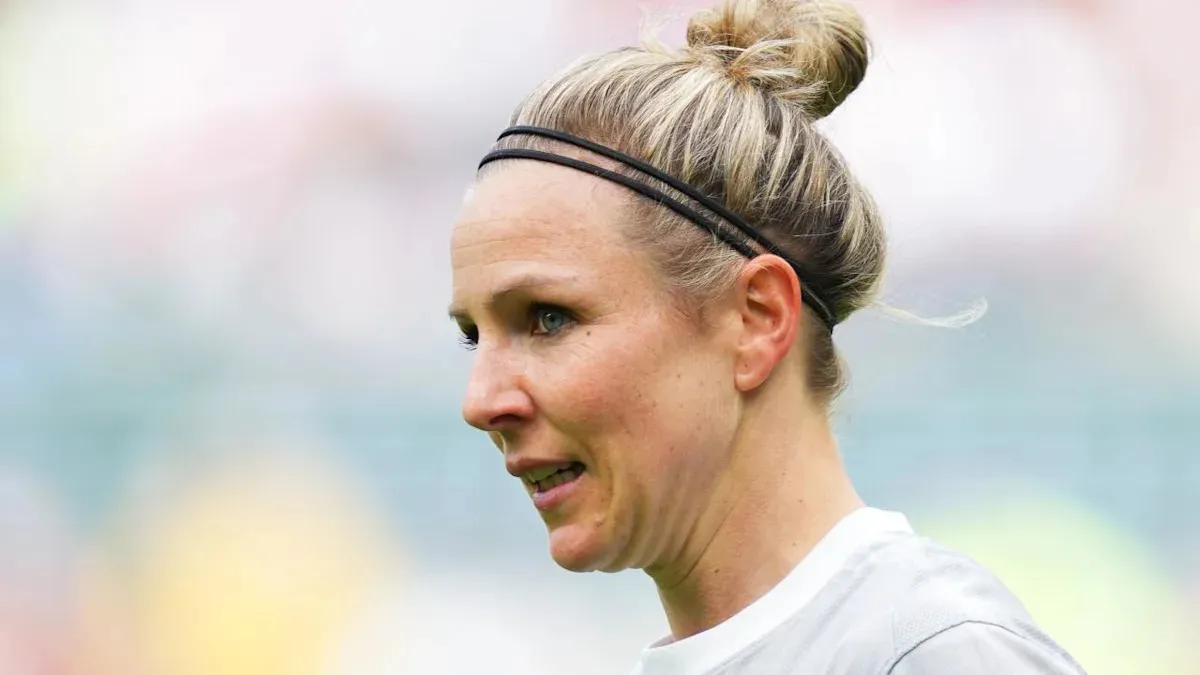 UEFA Women’s Europa Cup: Wolfsburg’s She-Wolves Dominate Sturm Graz in 6-1 Thriller
