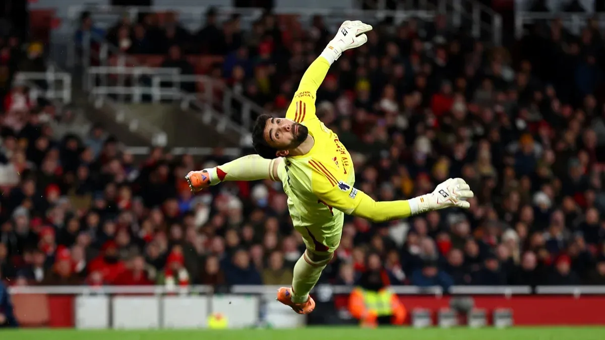 David Raya Earns Double Nomination as Arsenal's Title Charge Gathers Momentum