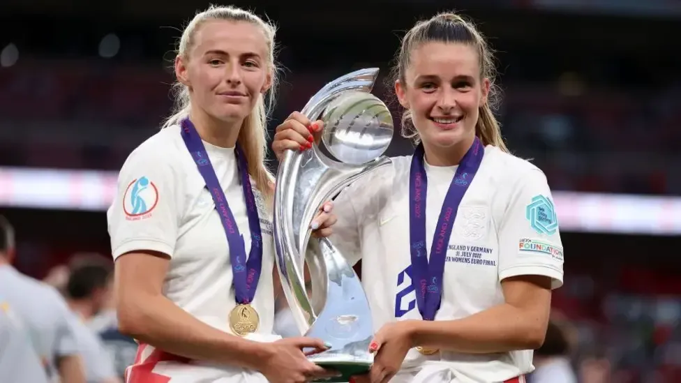 Wiegman’s Bold Reckoning: Toone and Kelly Fall Out of England’s World Cup Play-Off Squad