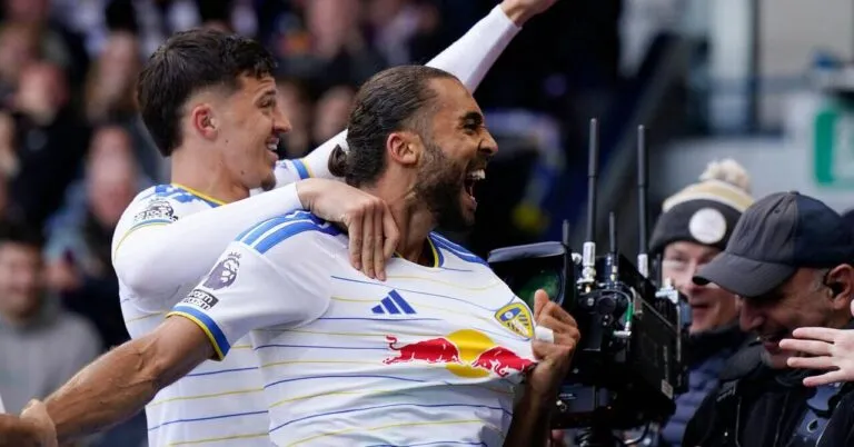 Leeds United's Calvert-Lewin delivers late heroics as Carrick's side snatch vital point from Manchester United