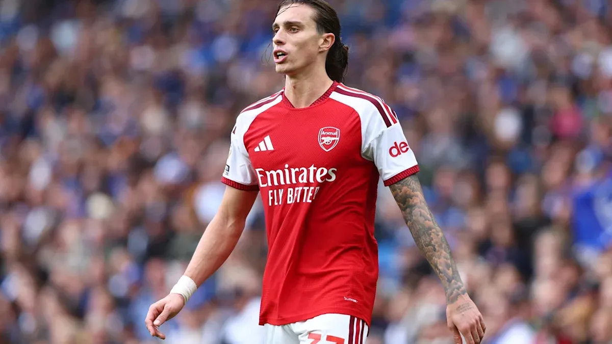 Arsenal’s Calafiori exits Everton game early after ‘slight issue’—Madueke’s versatility tested as Arteta balances injury risks