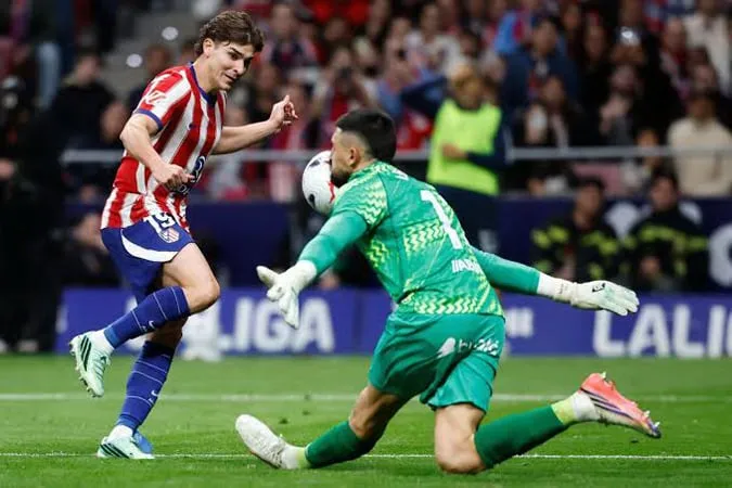 Alvarez’s redemption arc continues as Atletico Madrid closes LaLiga gap to Barcelona